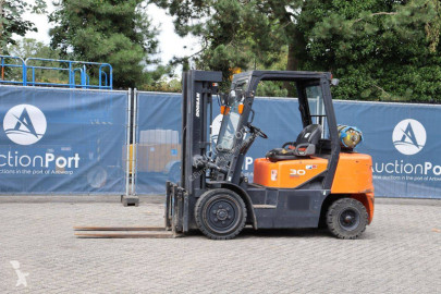Doosan G30G Forklift