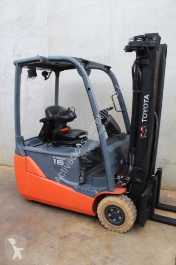 Toyota electric forklift