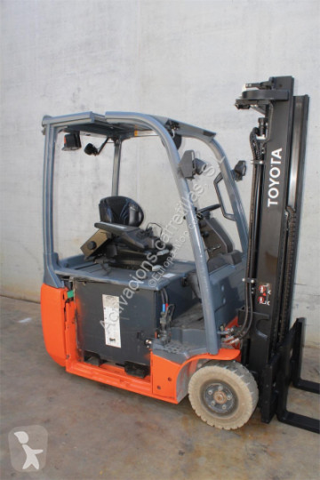 Toyota electric forklift