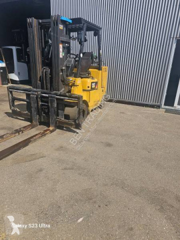 Caterpillar gas forklift