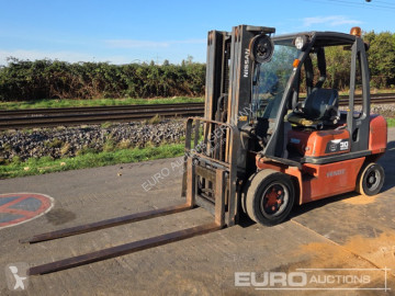 Chariot élévateur Nissan FGD02A300