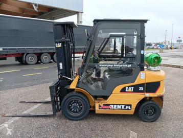 Chariot élévateur Caterpillar