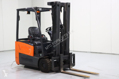 Chariot élévateur électrique Doosan