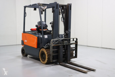 Elektrický vozík Doosan