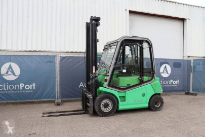 Cesab Mak 400 AC