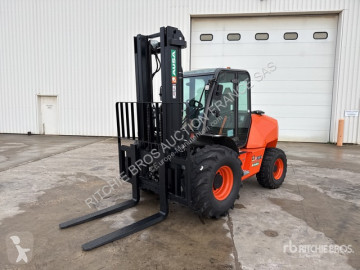 Empilhador diesel Ausa novo