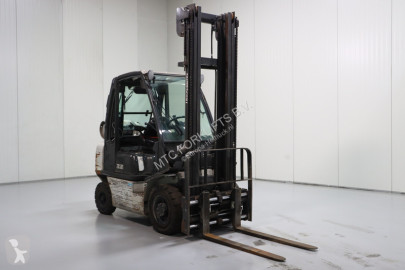 Empilhador elevador Nissan