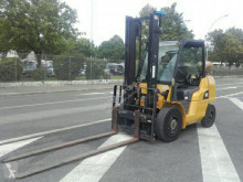 Chariot à gaz Caterpillar GP40NT