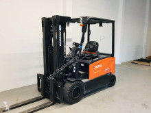 Chariot électrique Doosan B30X-7