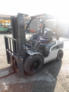 Nissan UG1F2A30D chariot à gaz occasion
