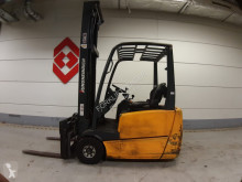Teleskopický manipulátor Jungheinrich EFG216K 3 Whl Counterbalanced Forklift <10t použitý