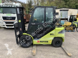 Clark S30L used gas forklift