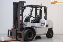Nissan FO4D40HV diesel vagn begagnad