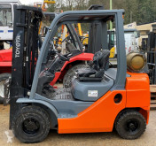 Toyota gas forklift 02-8FGF25
