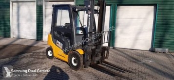 Empilhador elevador empilhador a gás Jungheinrich TFG425