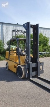 Caterpillar T125d wózek na gaz używany