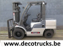 Carretilla elevadora Nissan YGL02A35U usada