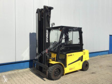 Chariot électrique Hyundai 50B-9 WENIG STD. KABINE+HEIZUNG