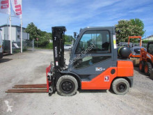 Toyota Tonero 02-8 FG F 30 Gasstapler chariot à gaz occasion