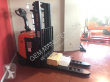 Carretilla elevadora BT SPE200 usada