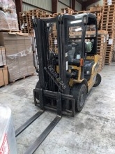 Caterpillar GP25N stivuitor pe gaz second-hand