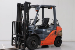 رافعة شوكية Toyota 02-8FGF25 مستعمل