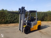 Carretilla elevadora carretilla de gas usada Jungheinrich TFG430