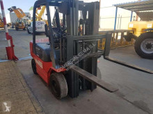 Carretilla elevadora Manitou CD 25 P carretilla diesel usada