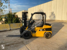 Caterpillar DP30 N naftový vozík použitý