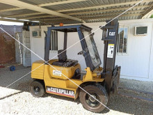 Chariot diesel Caterpillar DP 30
