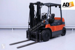 Toyota 7FBMF45 elektrikli forklift ikinci el araç