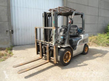 Nissan UG1F2A30 chariot à gaz occasion