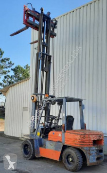 Toyota FD35 used diesel forklift