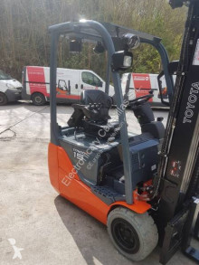 Chariot électrique Toyota Traigo 48 8FBET15