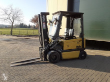Chariot électrique Yale heftruck elektrische triple sidesift