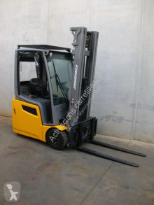 Empilhador elevador Jungheinrich EFG 213 550 DZ empilhador eléctrico usado