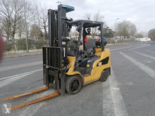 Caterpillar GC30N carrello elevatore a gas usato