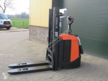 Electrotranspalet cu platforma pentru operator BT spe125l stapelaar elektrische met freelift bj 2014