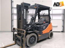 Chariot à gaz Doosan G25P