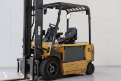 Carretilla elevadora Caterpillar EP30K-PAC usada