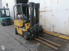 Caterpillar V30D wózek na gaz używany