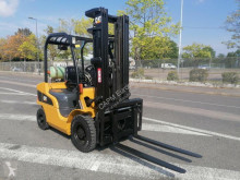 Caterpillar GP25N carrello elevatore a gas usato