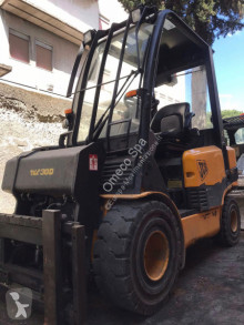 Carrello elevatore JCB TLT30D usato
