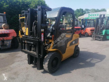 Caterpillar GP30N chariot à gaz occasion