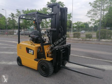 Chariot électrique Caterpillar EP25K-PAC