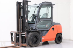 Кар Toyota 40-8FD45N втора употреба