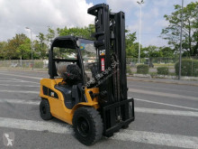 Chariot à gaz Caterpillar GP35N