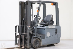 Empilhador elevador Nissan 1N1L15Q usado