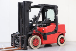 Empilhador elevador Yale GDP40VX5 usado