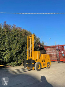 Carretilla elevadora OM 20 Q.li carretilla diesel usada